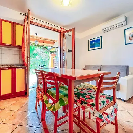Апартаменты Garden-front House In